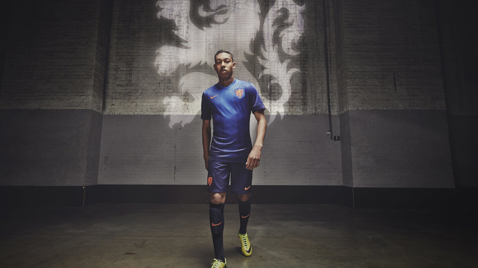 球员在比赛中何时最需要冷静判断,比赛中哪种情况下表明球进入比赛状态